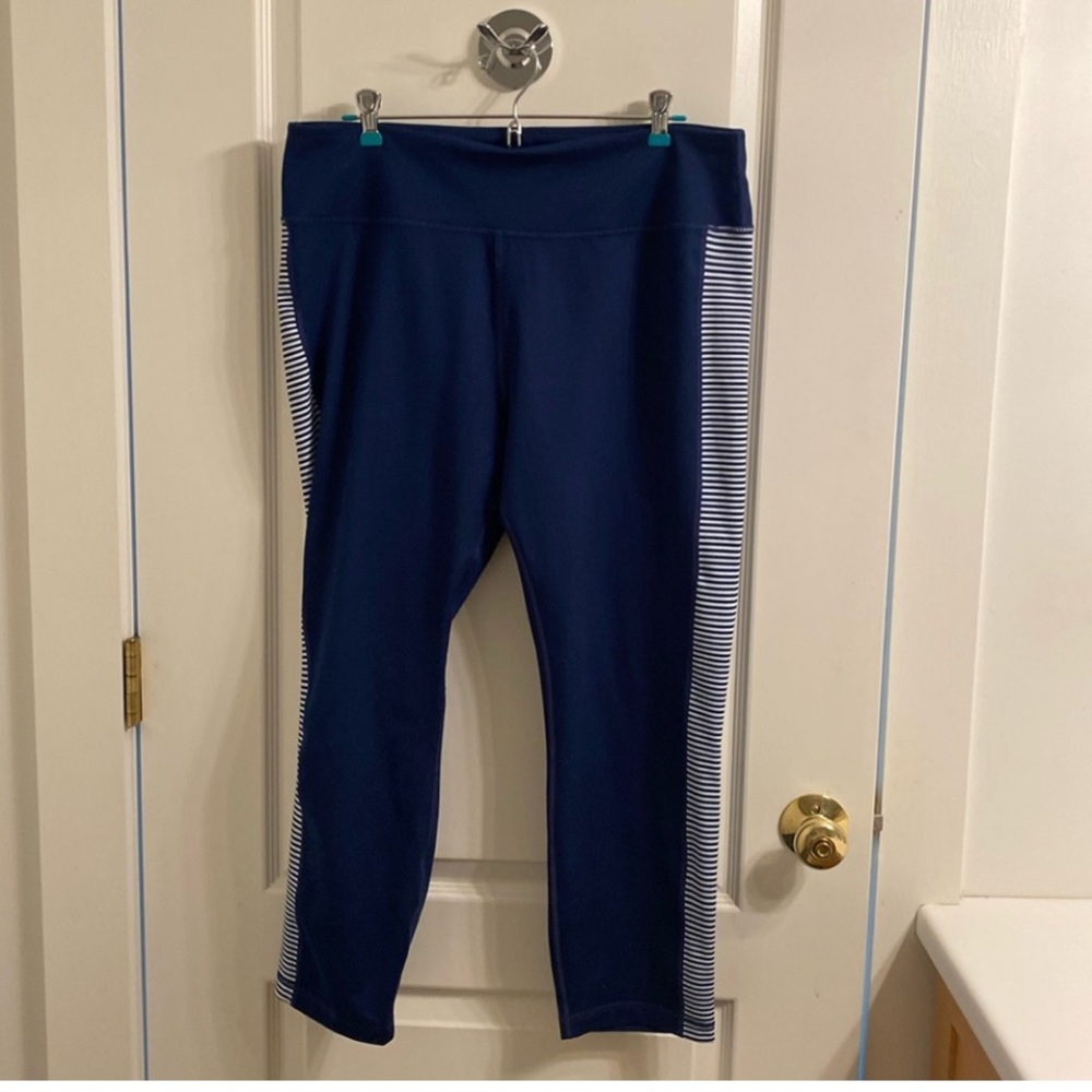 Vineyard Vines Navy and White Striped Leggings